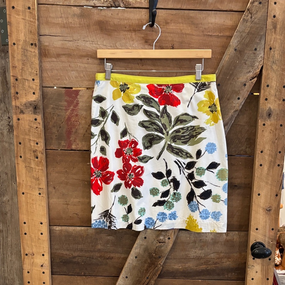 Like new Bowden floral cotton skirt
